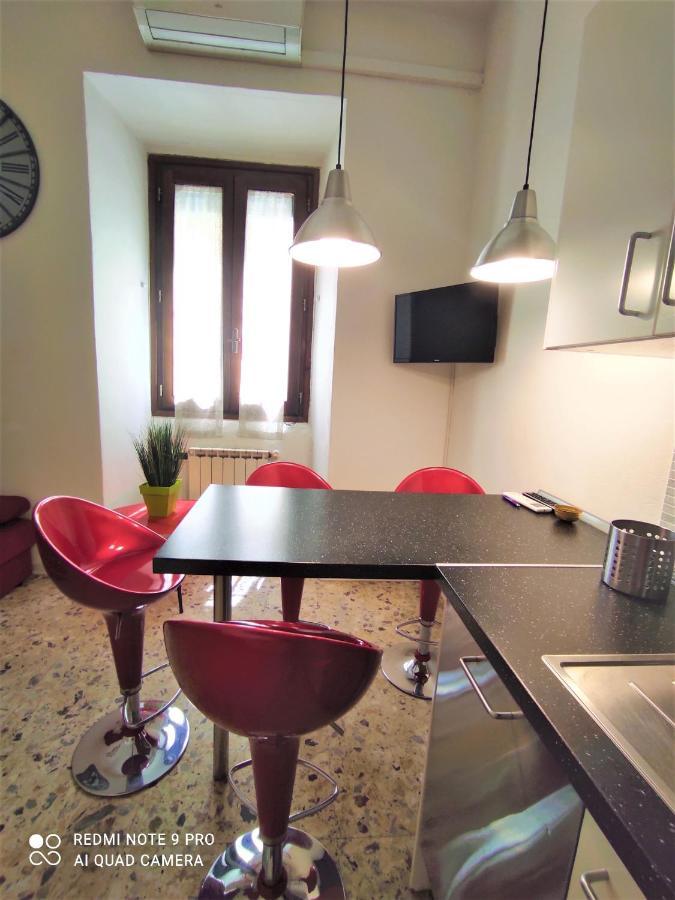 Romantic Liberta Apartment フィレンツェ エクステリア 写真