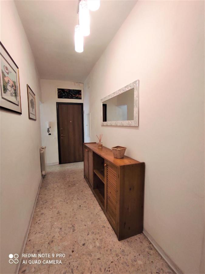 Romantic Liberta Apartment フィレンツェ エクステリア 写真